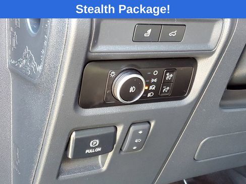 Used 2023 Ford Expedition Limited AWD/4WD image 14
