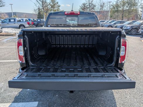 Used 2016 GMC Canyon SLT w/ Driver Alert Package image 12