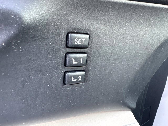 Used 2023 Subaru Ascent Limited AWD/4WD image 13