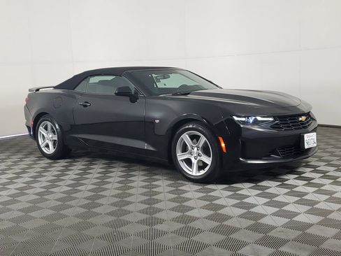Used 2023 Chevrolet Camaro LT RWD image 2