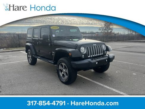 Used 2018 Jeep Wrangler Unlimited Sahara w/ Connectivity Group image 1