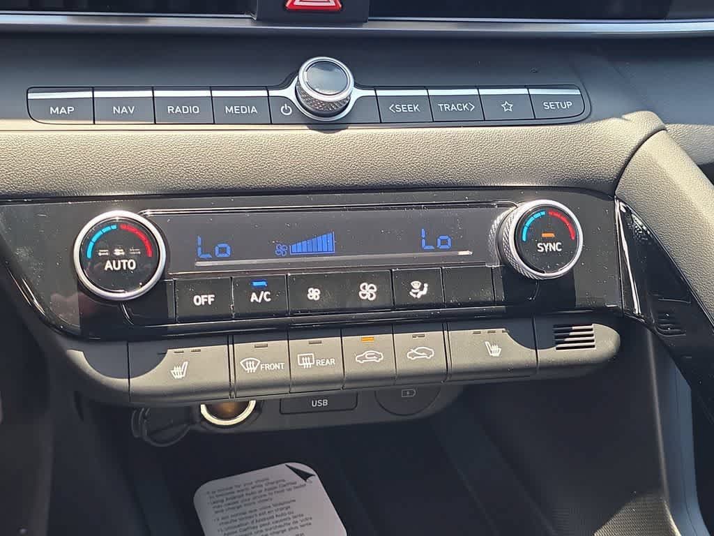 New 2026 Hyundai Elantra Limited FWD image 32