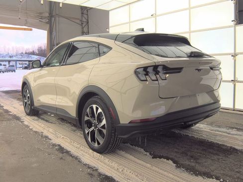 Used 2025 Ford Mustang Mach-E Select w/ Comfort Package Lite image 8