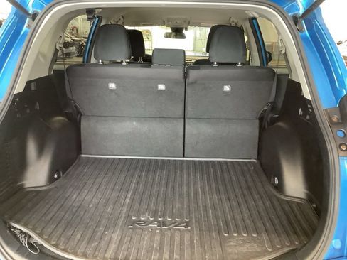 Used 2017 Toyota RAV4 LE w/ All Weather Liner Package AWD/4WD image 12