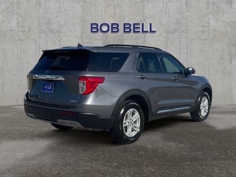 Certified 2022 Ford Explorer XLT w/ Equipment Group 202A AWD/4WD image 5
