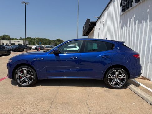 Used 2019 Maserati Levante GTS AWD/4WD image 3