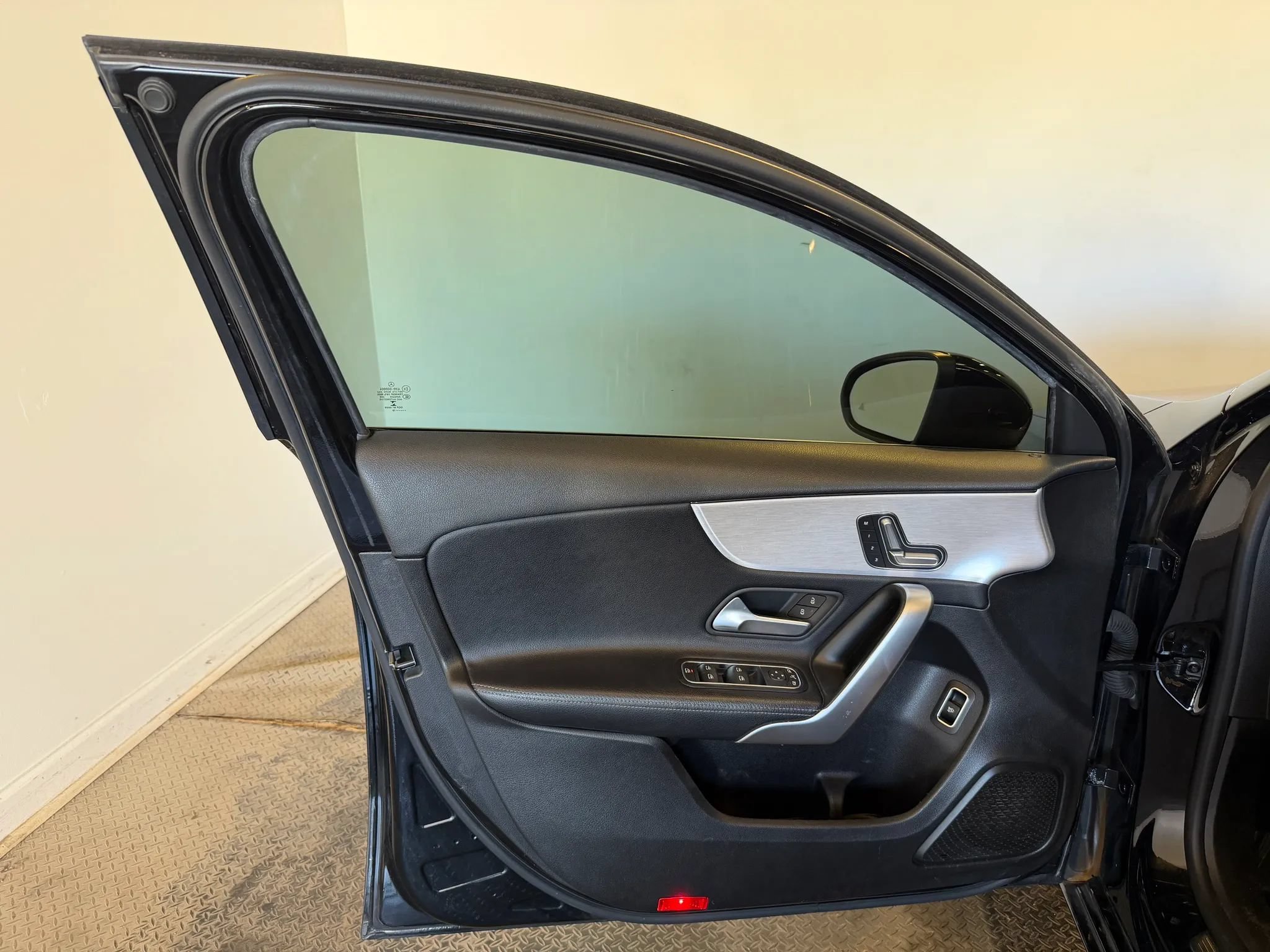 Used 2019 Mercedes-Benz A 220 4MATIC image 8