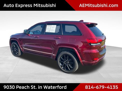 Used 2021 Jeep Grand Cherokee Laredo X AWD/4WD image 5