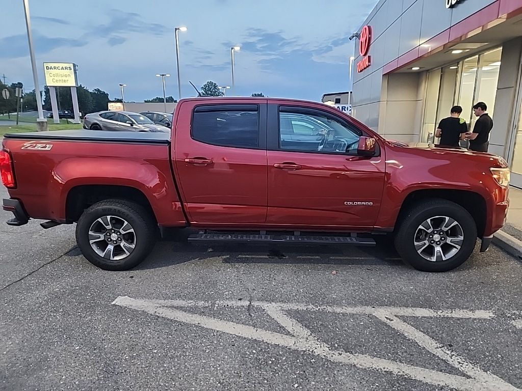 Used 2016 Chevrolet Colorado Z71 AWD/4WD image 3