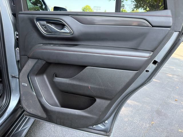 Used 2022 Chevrolet Tahoe RST w/ Luxury Package RWD image 16