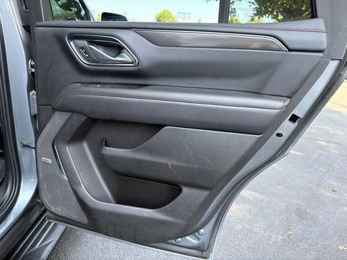 Used 2022 Chevrolet Tahoe RST w/ Luxury Package RWD image 16