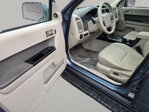 Used 2010 Ford Escape 4WD Hybrid image 19