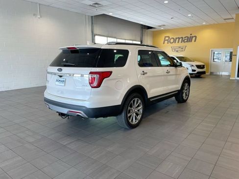 Used 2017 Ford Explorer Limited AWD/4WD image 5