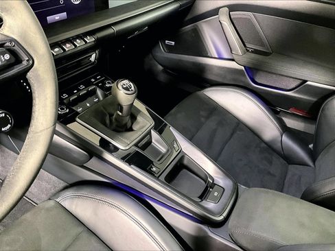 Certified 2022 Porsche 911 Carrera GTS RWD image 15