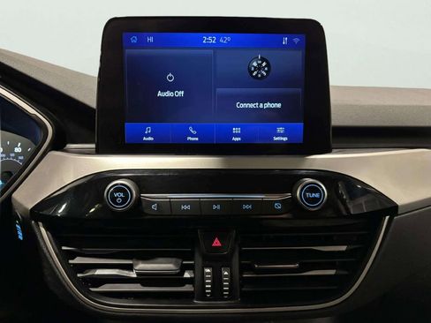 Used 2020 Ford Escape SE image 33