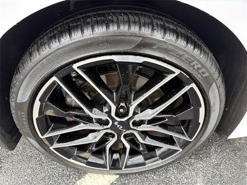 Used 2024 Kia K5 GT w/ GT1 Package image 17