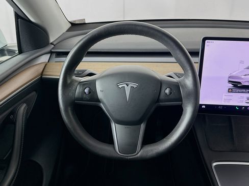 Used 2023 Tesla Model Y Long Range image 16