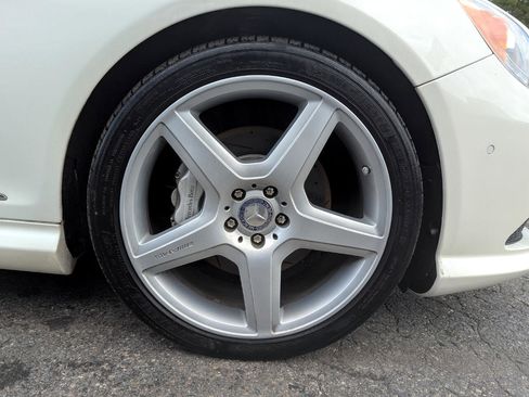 Used 2013 Mercedes-Benz CL 550 4MATIC image 54