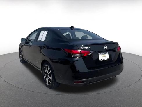 Used 2025 Nissan Versa SV FWD image 10