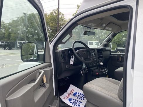 New 2025 Chevrolet Express 3500 w/ Power Convenience Package image 17