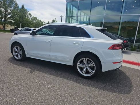 Used 2023 Audi Q8 Premium w/ Convenience Package AWD/4WD image 6
