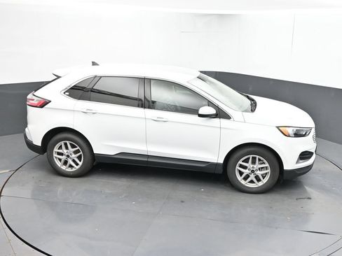 Used 2024 Ford Edge SEL AWD/4WD image 35