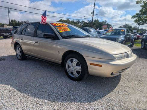 Used 1997 Saturn S-Series SW2 FWD image 3