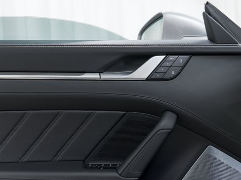 Certified 2025 Porsche 911 Turbo S AWD/4WD image 15