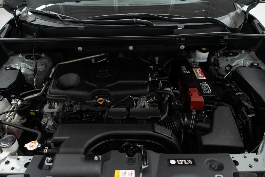 Used 2019 Toyota RAV4 XLE Premium AWD/4WD image 38