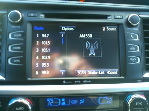 Used 2018 Toyota Highlander Plus image 24