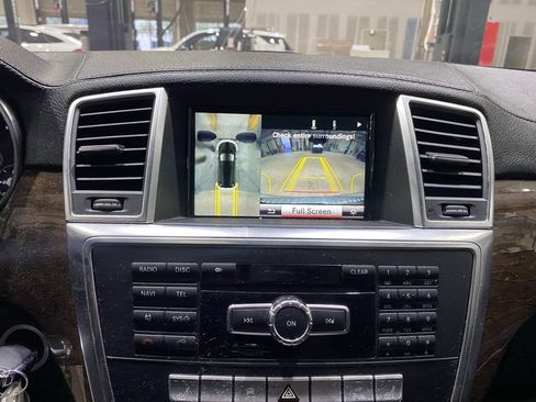 Used 2013 Mercedes-Benz GL 450 4MATIC image 6
