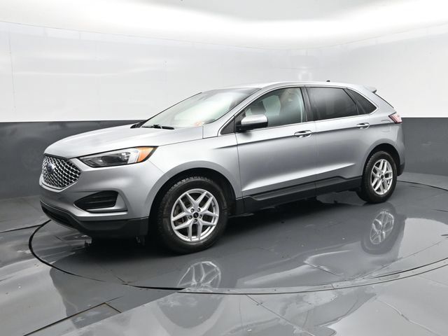 Used 2023 Ford Edge SEL AWD/4WD image 2