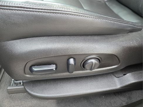 Certified 2019 Buick Enclave Avenir w/ Avenir Technology Package AWD/4WD image 15