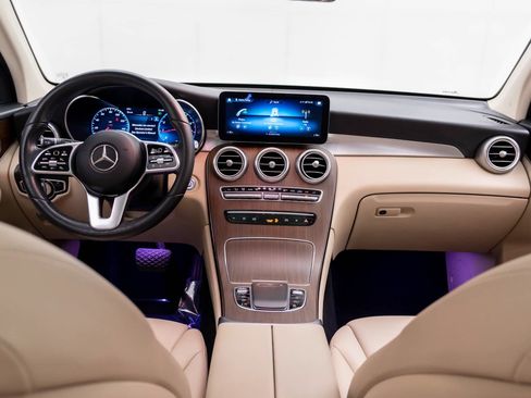 Used 2022 Mercedes-Benz GLC 300 4MATIC image 10