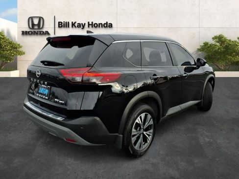 Used 2023 Nissan Rogue SV w/ SV Premium B Package AWD/4WD image 3