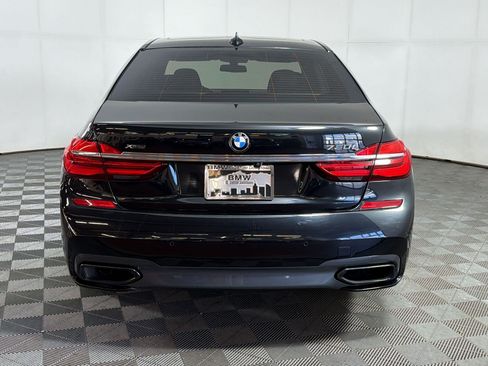 Used 2016 BMW 750i xDrive AWD/4WD image 10