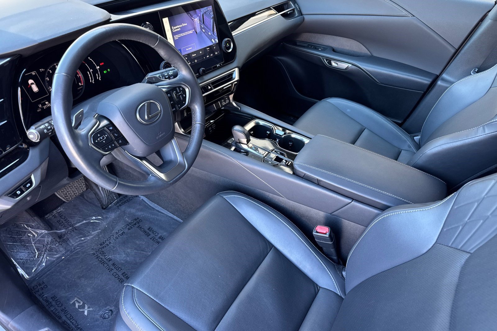 Certified 2024 Lexus RX 350 FWD w/ Technology Package image 4