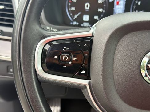 Used 2019 Volvo XC90 T6 Momentum AWD/4WD image 25