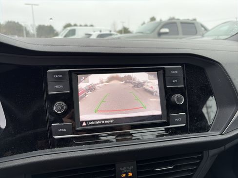 Used 2023 Volkswagen Jetta Sport image 26