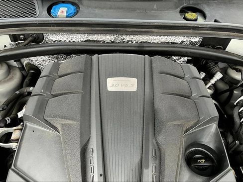 Used 2019 Porsche Macan S AWD/4WD image 31