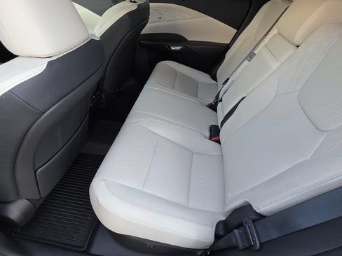 Used 2023 Lexus RX 350 FWD w/ Accessory Package image 9