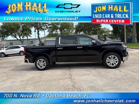 Used 2022 Chevrolet Silverado 1500 LTZ w/ Technology Package AWD/4WD image 17