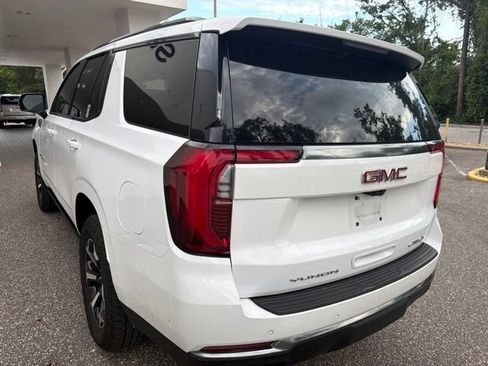 Used 2025 GMC Yukon AT4 w/ AT4 Premium Plus Package AWD/4WD image 3