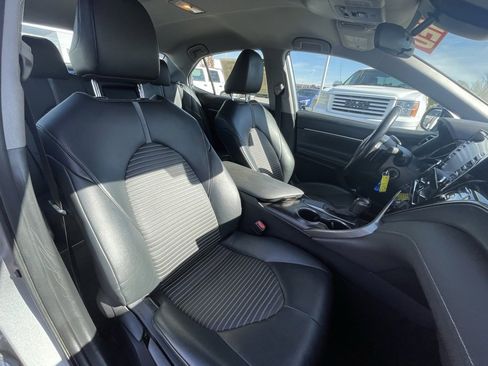 Used 2021 Toyota Camry SE image 28