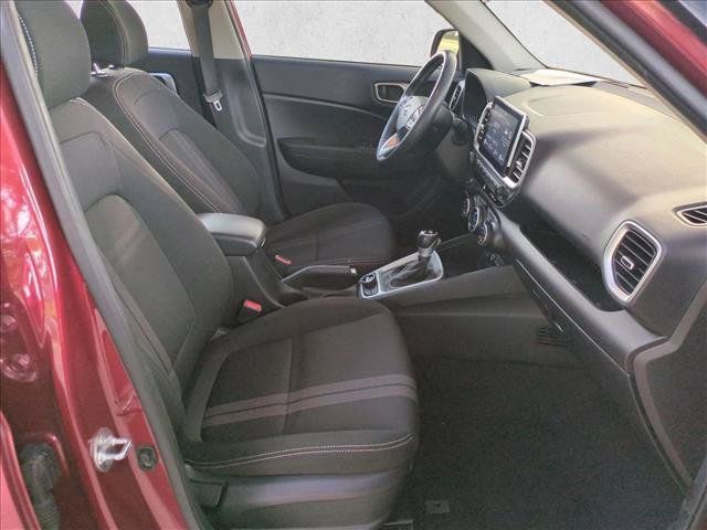 Used 2024 Hyundai Venue SEL FWD image 20
