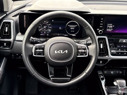 Used 2023 Kia Sorento SX AWD/4WD image 21