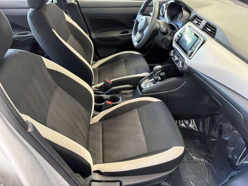 Used 2021 Nissan Versa SV FWD image 28