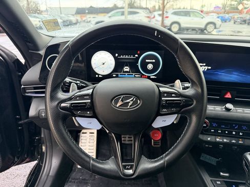 Used 2022 Hyundai Elantra N image 18