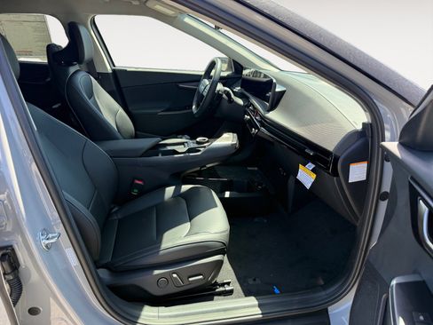 New 2026 Kia EV6 Wind RWD image 19