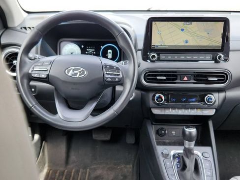 Used 2022 Hyundai Kona Limited AWD/4WD image 17